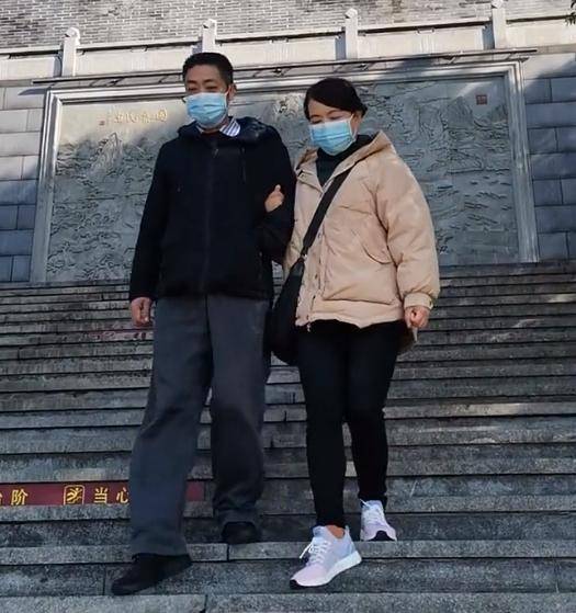 田静_郭威_姚策