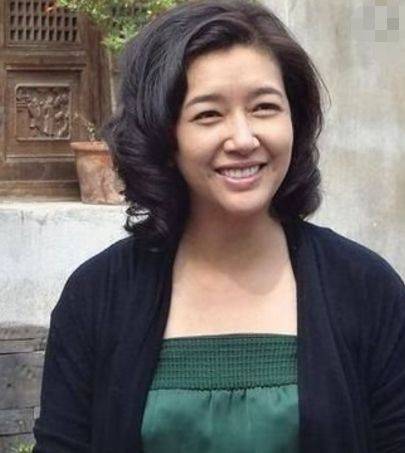 同样50多岁陈红老了江珊老了唯独她把51岁活成了18岁