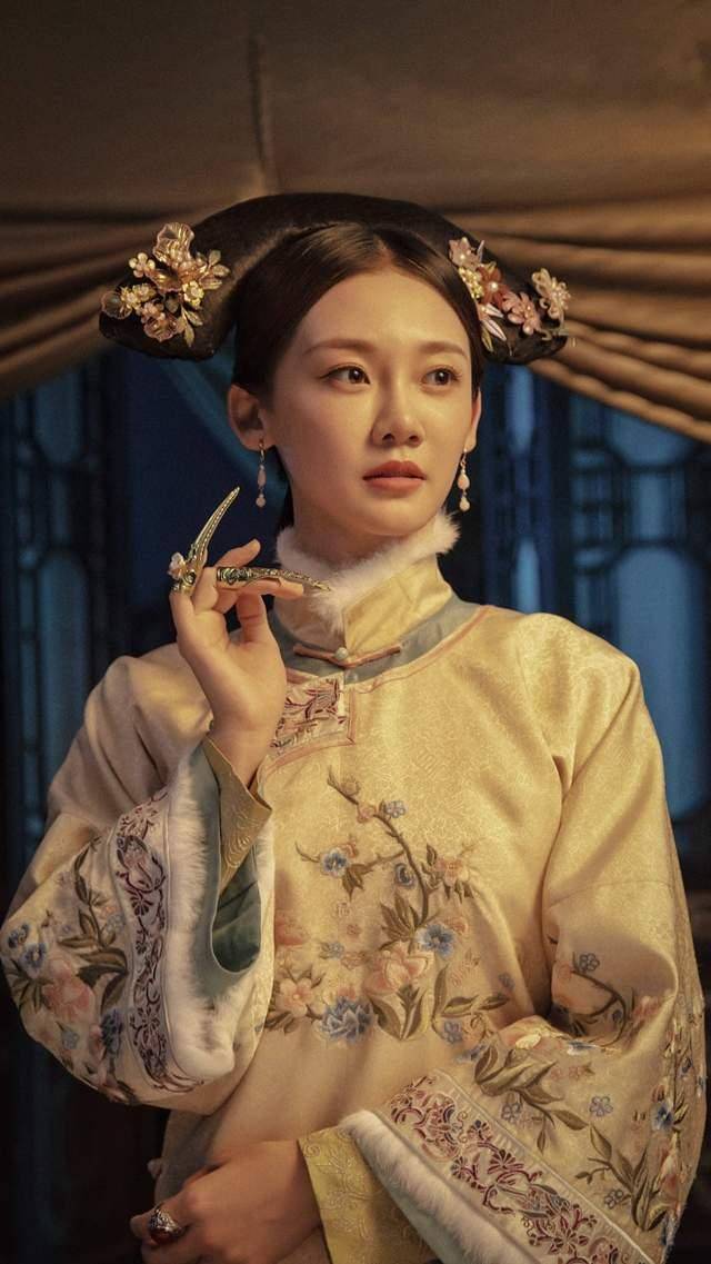 苗苗鼻子塌也很美，我只服这4位女星！没有“名品美鼻”，也是大美女