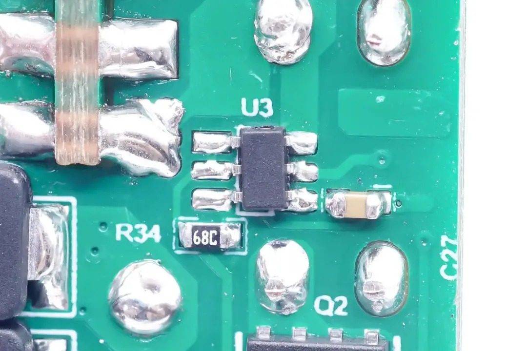 必易微带来PFC+QR全套国产120W氮化镓快充解决方案