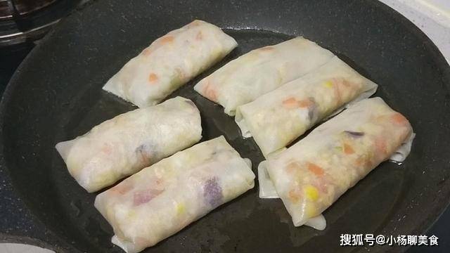 葱花|剩米饭别光炒着吃了，教你新做法，外酥里软，一顿5个都不够吃