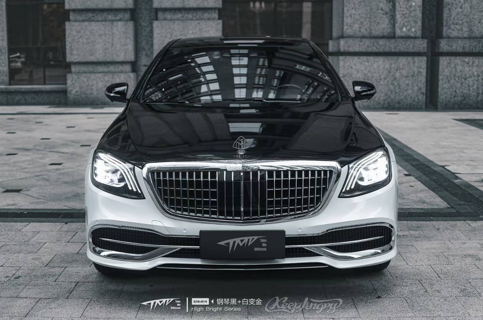 迈巴赫全车tmd改色膜潮牌车膜钢琴黑 白变金_take_贴膜_白变金