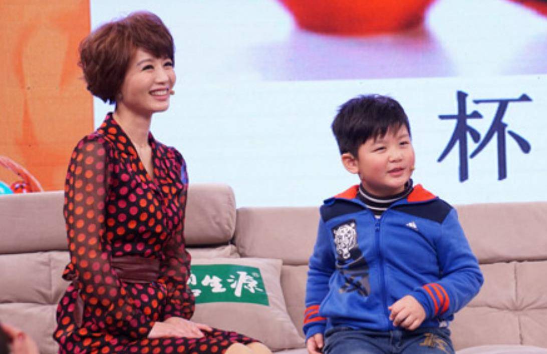 求婚成功后准继父爆发父爱催婚张佳宁张晓龙道出中年爱情