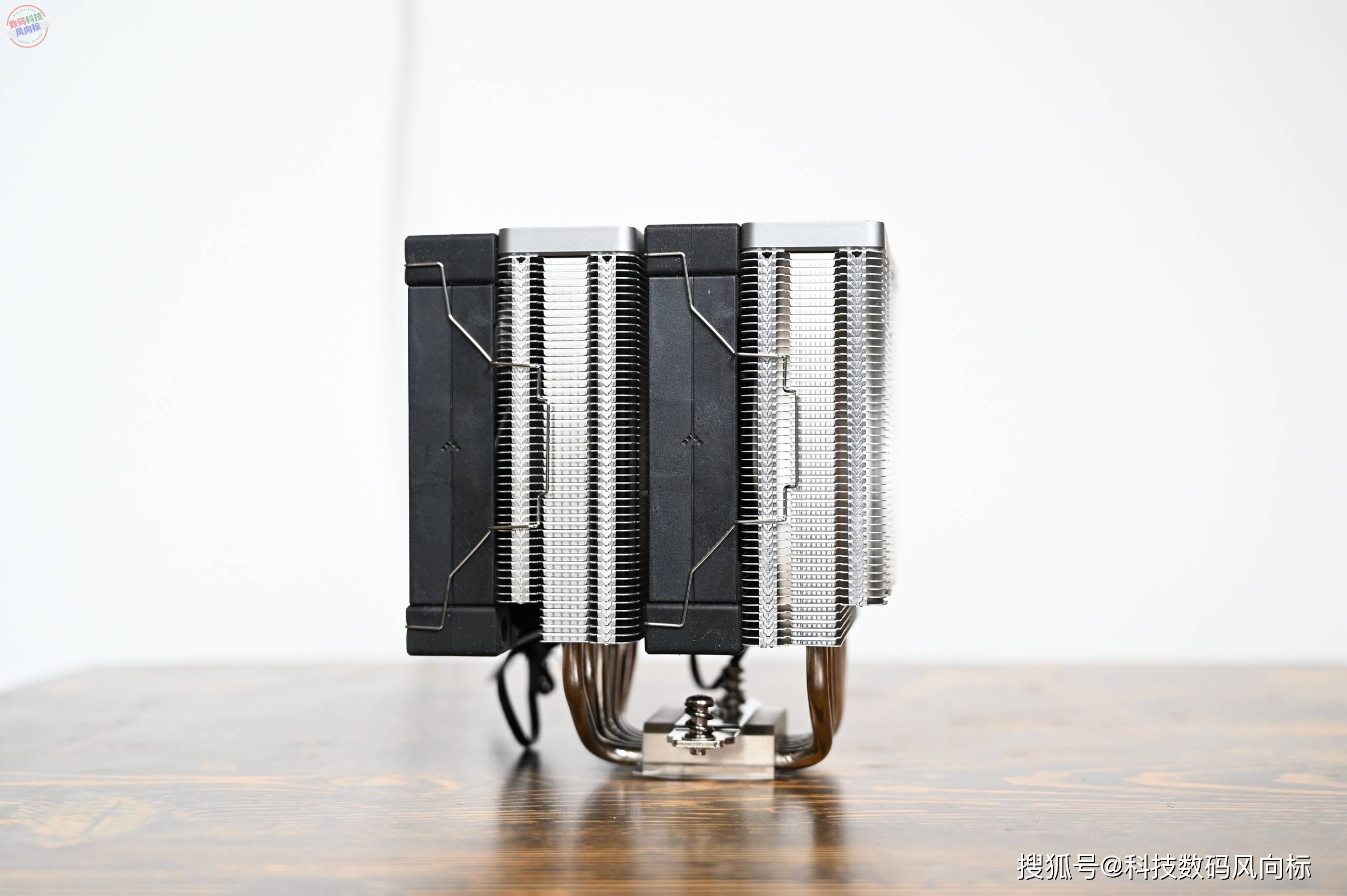 风神|风冷和水冷各有优势!九州风神AK620上手体验