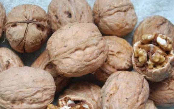 免疫力|过年别买“瓜子”了，上火又致癌，这4种零食才高大上！