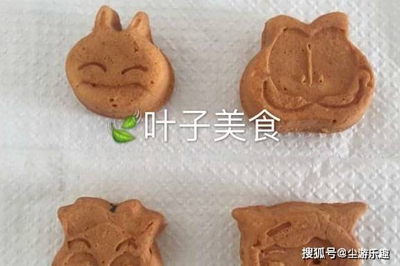 烤箱|自制脆皮蛋糕，筷子搅一搅，不用发酵，不用烤箱，5分钟就能吃