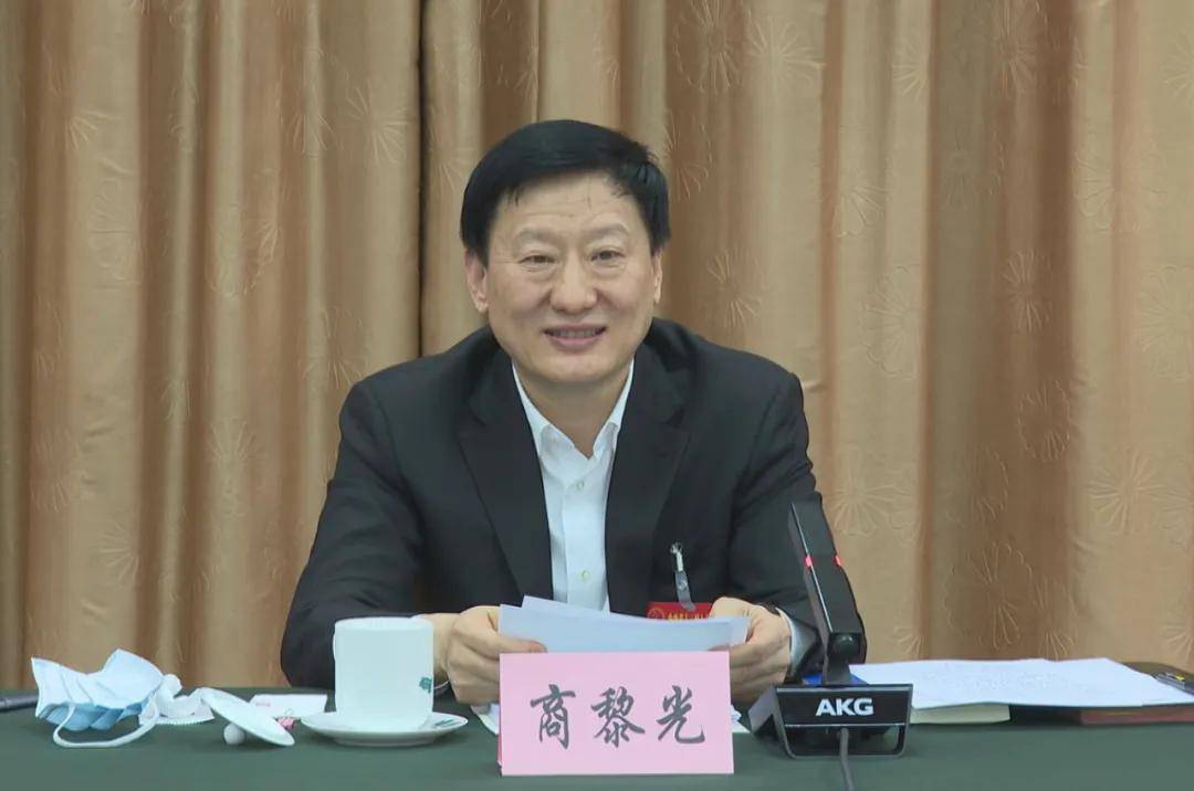 省十三届人大六次会议忻州市代表团举行全团会议审议政府工作报告