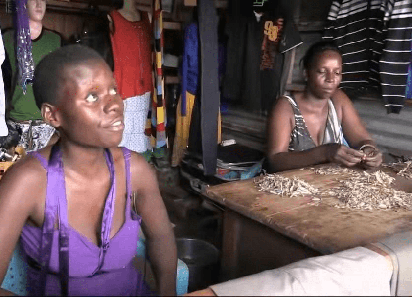 非洲富人区,2000平方米小岛居住1000多人,风月场所一应俱全_岛屿_居民