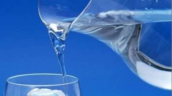 多喝水能降低血液粘稠吗 55050f0b6e7942fdb01d56d23bef7e80.jpeg