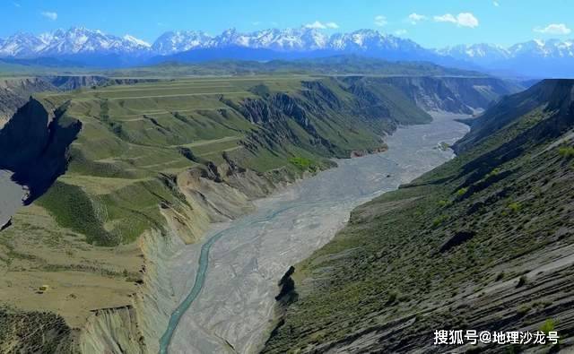 在地壳运动中，为什么河流阶地一般都形成在地壳抬升过程中？