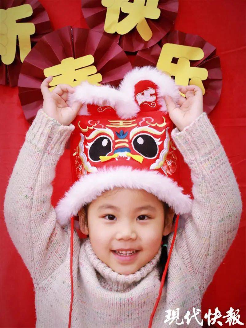 主题|太暖！男幼师为萌娃做了这件事
