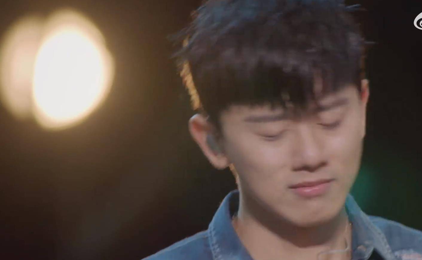 合唱|谭咏麟挥泪告别时光音乐会:真正的“朋友”,讲不出再见!