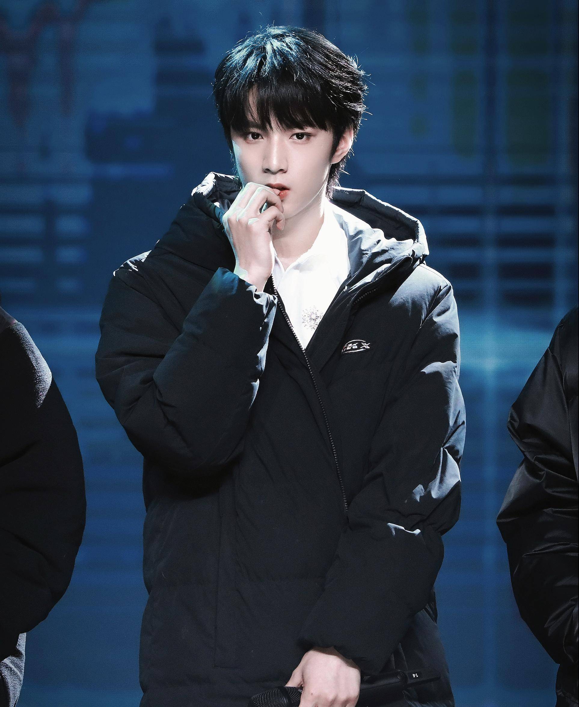 严浩翔|北京台春晚正式彩排，受邀嘉宾阵容被拍，有熟面孔也有流量明星