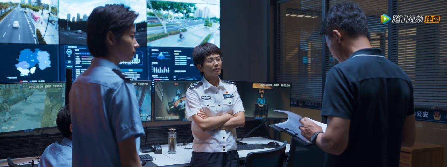 因为|刘涛只是来客串一下,却因为假头套和迷离眼神“火”了