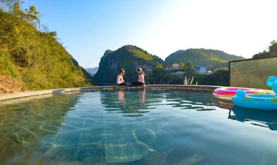 张家界茅岩河景区心形温泉开泡啦