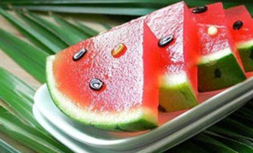 西瓜怎么做成好吃的 26cb63e877cc4d3593d66f40dd0a18e6.jpeg