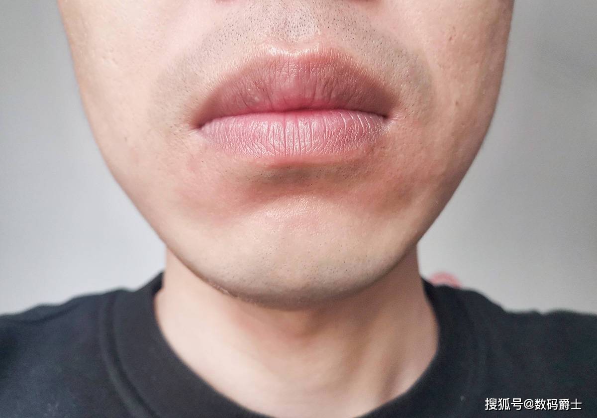 往复式|干湿双剃才好用，快充+长续航不怕它没电，飞科FS903体验