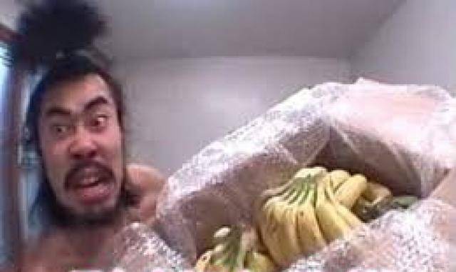 生活|日本变态真人秀:全裸被监禁15个月,生活全被直播