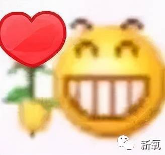 因为韩星标配水光肌第一次在泫雅脸上翻车了？