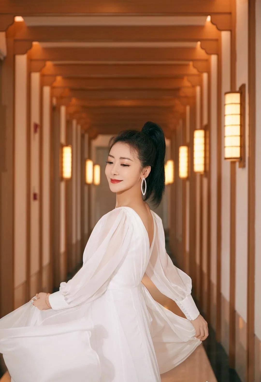 身材陈紫函高清美图，身材真棒