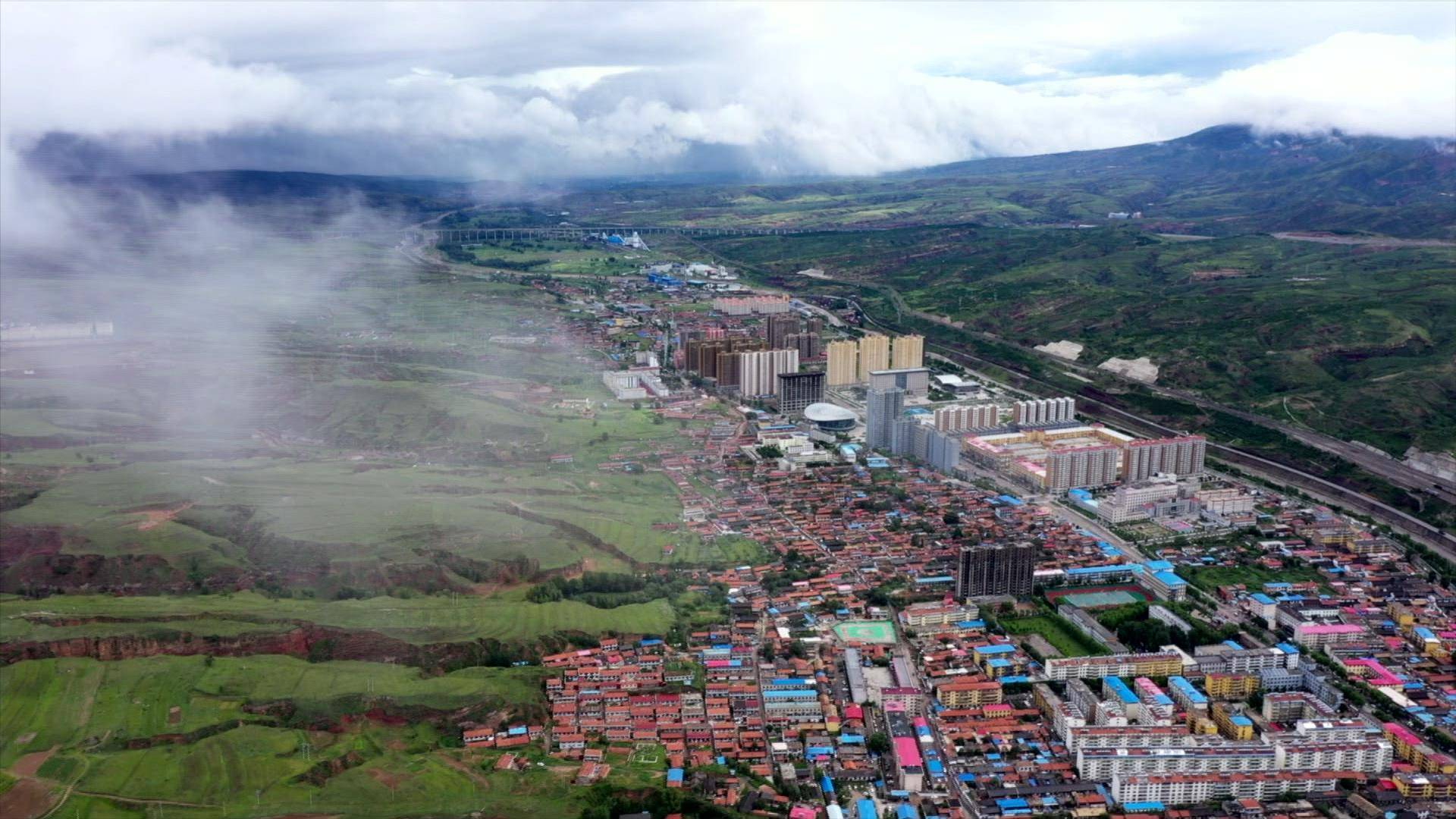 俯瞰山西云中天下脊数州看晋山