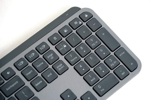 罗技键鼠礼盒-虎年吉祥款评测：性能颜值双在线，值得入手