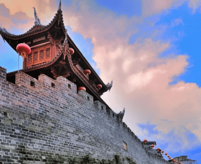 福建一“良心古城”走红，身为4A门票一直免费，商铺也从不宰客