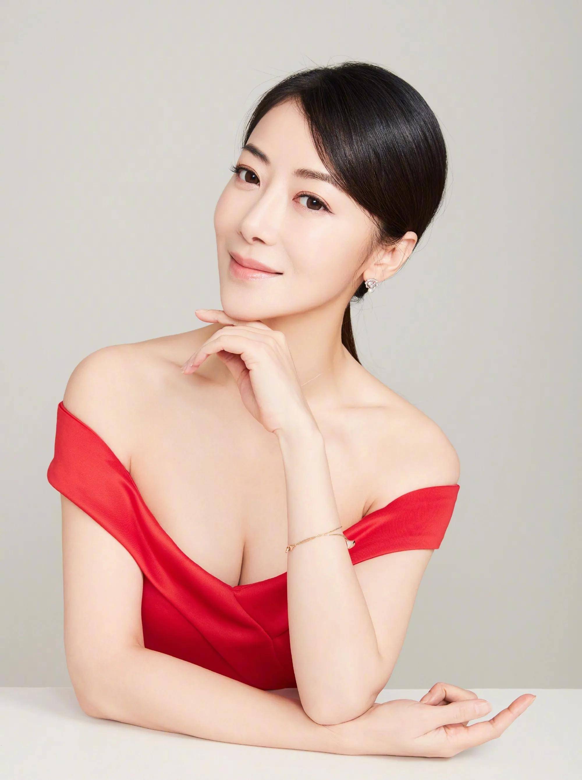 身材陈紫函高清美图，身材真棒