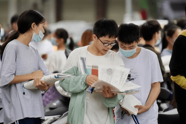 什么是高职学生 e8a480e05c754e78b2ff57d50e3a5aba.png