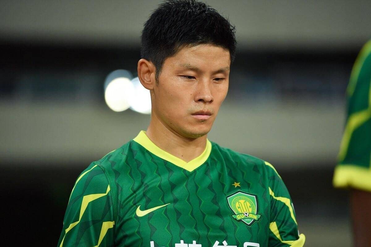 原创中超4消息国安续约于洋戴琳谈未续约落泪郭田雨仅留洋半年