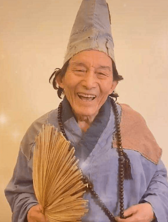 游本昌的济公金超群的包拯这6位男星演活历史人物都是王炸