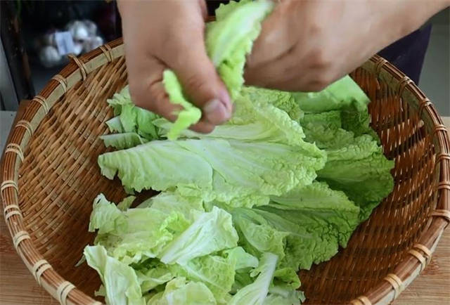 酸辣白菜怎样做好吃窍门 69c021bcd3654abdb3d462626b26c485.jpeg