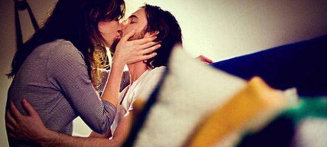 梦见被男生拥抱，探索梦境背后的深层含义