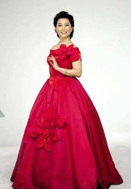 女歌唱家李素华广东歌手宋雪莱03跟着晚会镜头 走遍黄埔#迎新年 吃