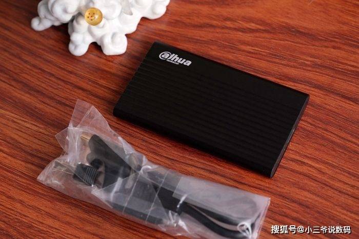 测试|大华T70移动固态硬盘：内存告急的“救场王”