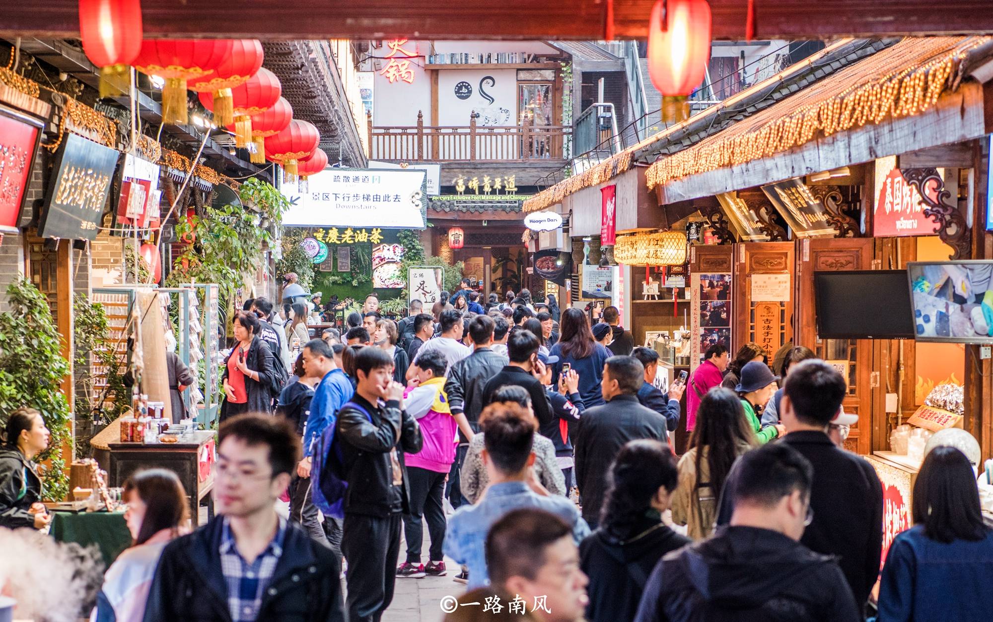 景点|一到春节假期，重庆这些景点就人山人海，旅游热度高涨