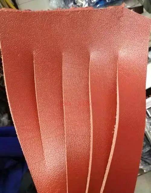 原创农村集市上20元一根现割牛皮带是真的吗为何很多人都爱买