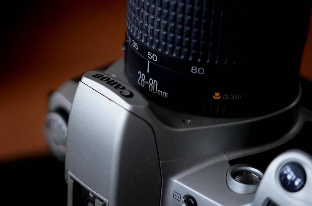 书柜翻出佳能kiss相机：想起双耳锅的故事，还有同日本和尚的交往