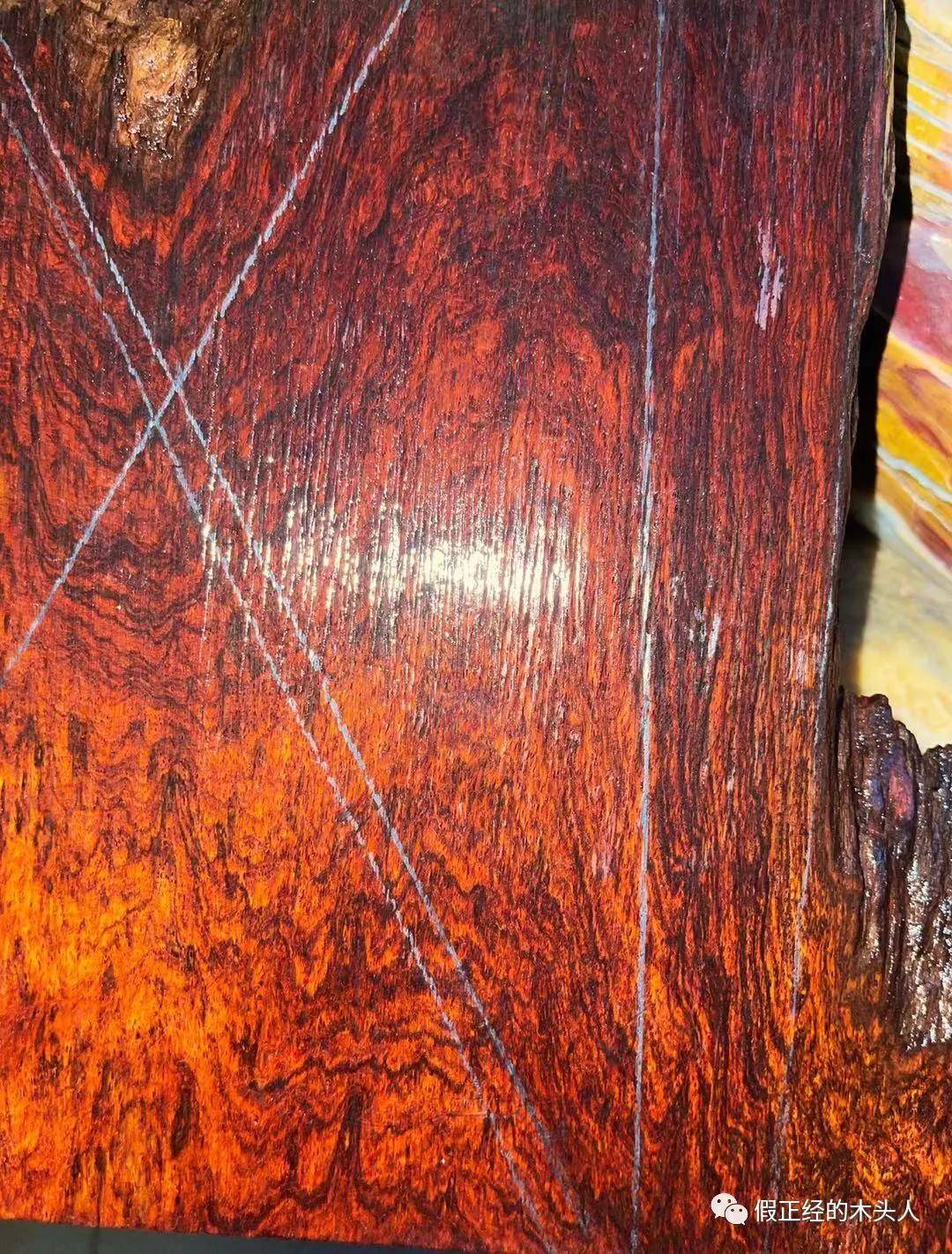 海南黄花梨高等级纹理解析虫蛀芝麻点