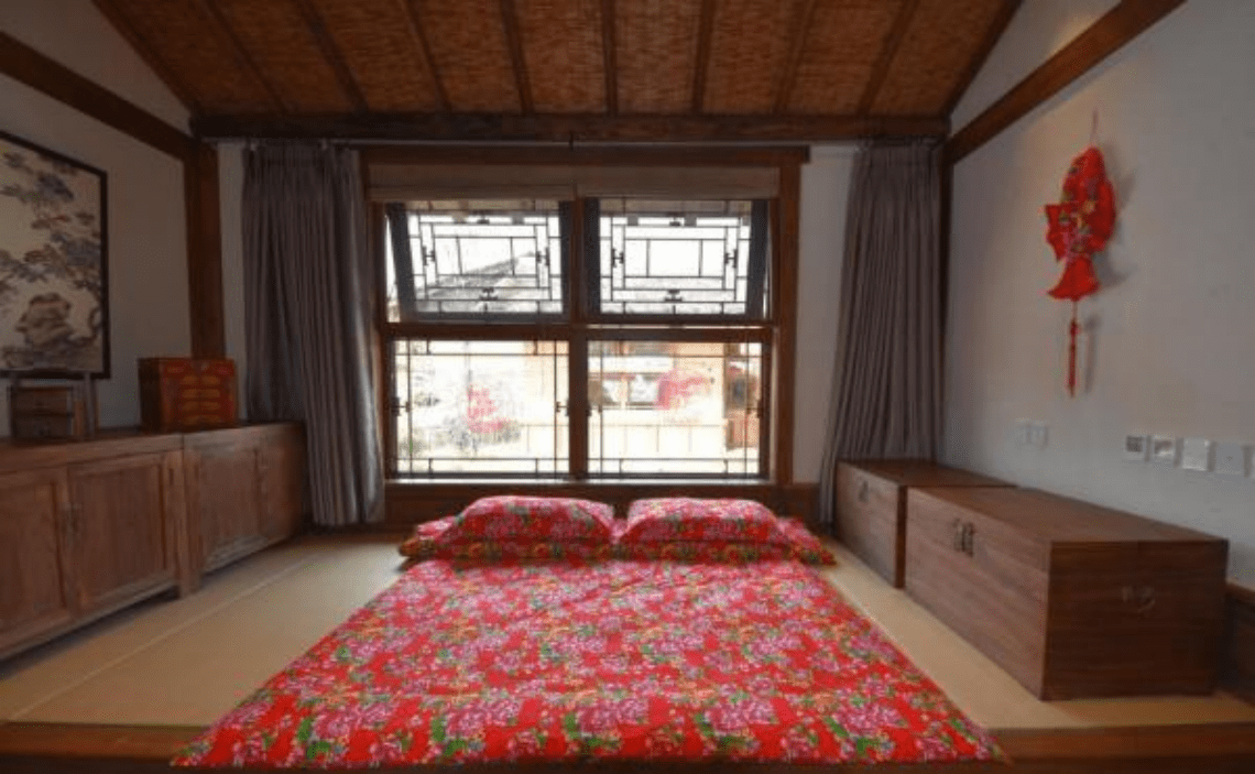 都熟知的东北大炕两口子和大家住在一起难道不尴尬吗