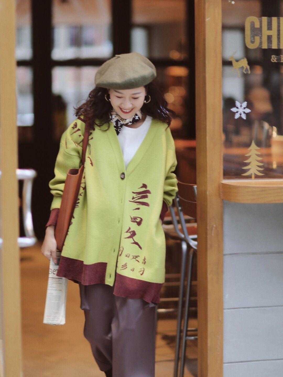 毛衣 出门聚会怎么穿?这四款心机造型,时髦个性又有腔调,咋穿都出彩