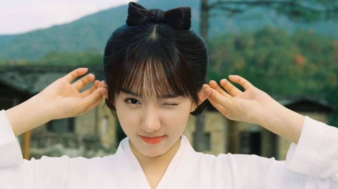 御姐看脸是“萌妹”,看身材是“御姐”,这3位女星的反差感太强了