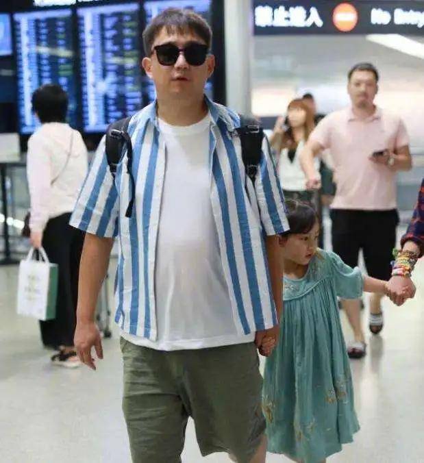 阳兵卓我听见杨艺锋啊了一声