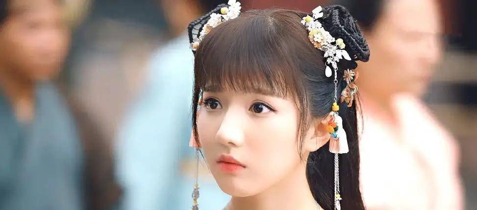 御姐看脸是“萌妹”,看身材是“御姐”,这3位女星的反差感太强了