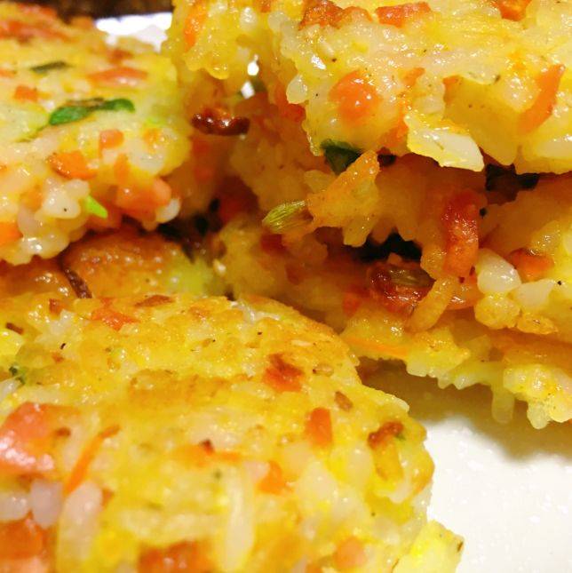 米饭加鸡蛋可以做饼吗 06446485957b47569eafa791e2b410c3.jpeg