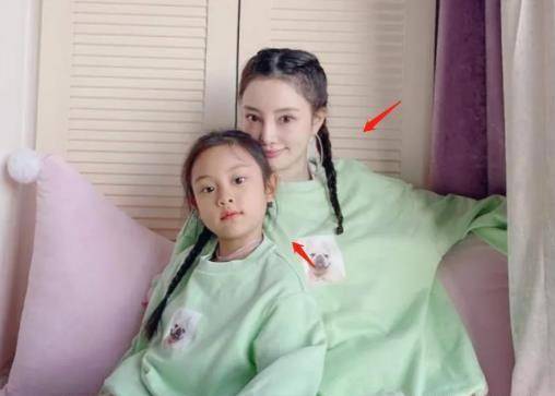 现在怎么称呼母女 d5cee26bfe004441989ea16005bb628a.jpeg