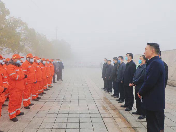 光山县县长李伟等领导慰问春节坚守工作岗位一线人员