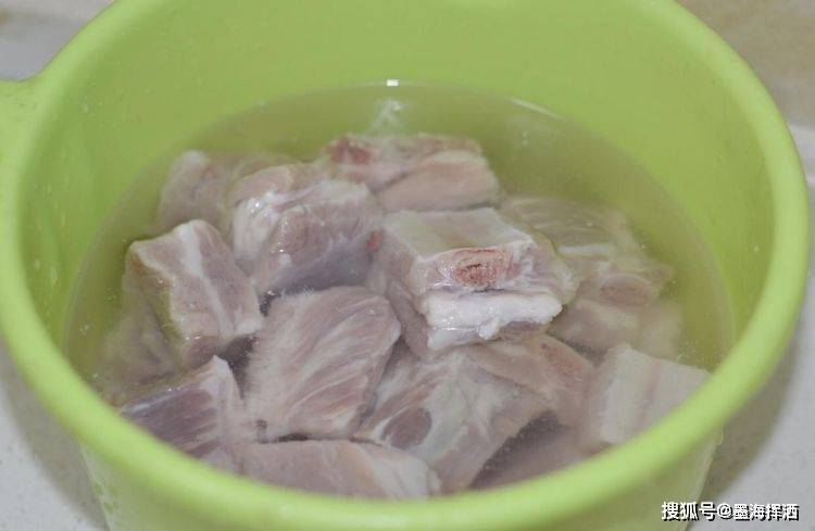 排骨汤的做法家常简单好吃 074c5f1d13af4138becfbb9f1dad42ee.jpeg