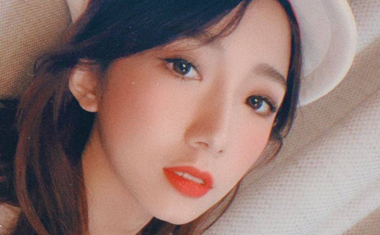 周冬雨女星挑战“柔晰暮色妆”,戚薇杨超越马马虎虎,看到关晓彤爱啦