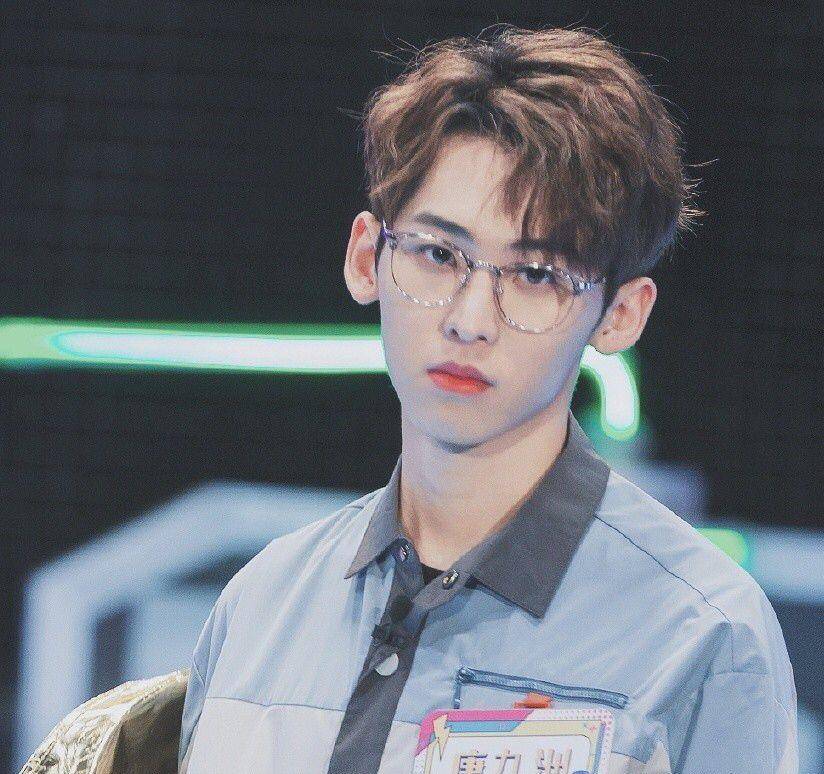 《青3》学员活跃粉丝排行:邓孝慈第一,孙亦航唐九洲挤出成团位_李俊濠